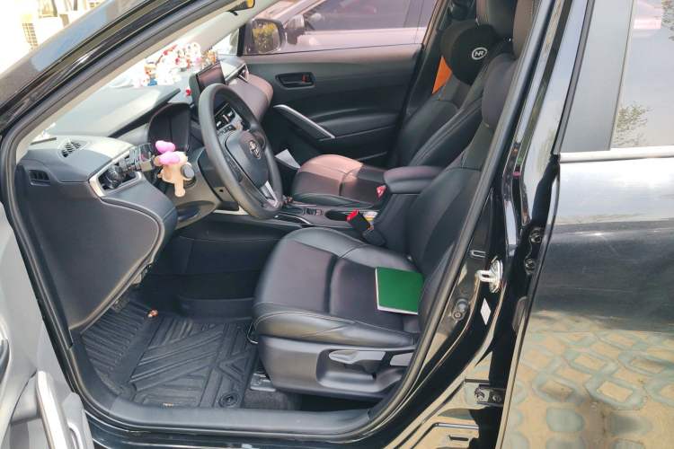 Used Toyota FRONTLANDER 2023 2.0L CVT Elite Edition Left Front Seat