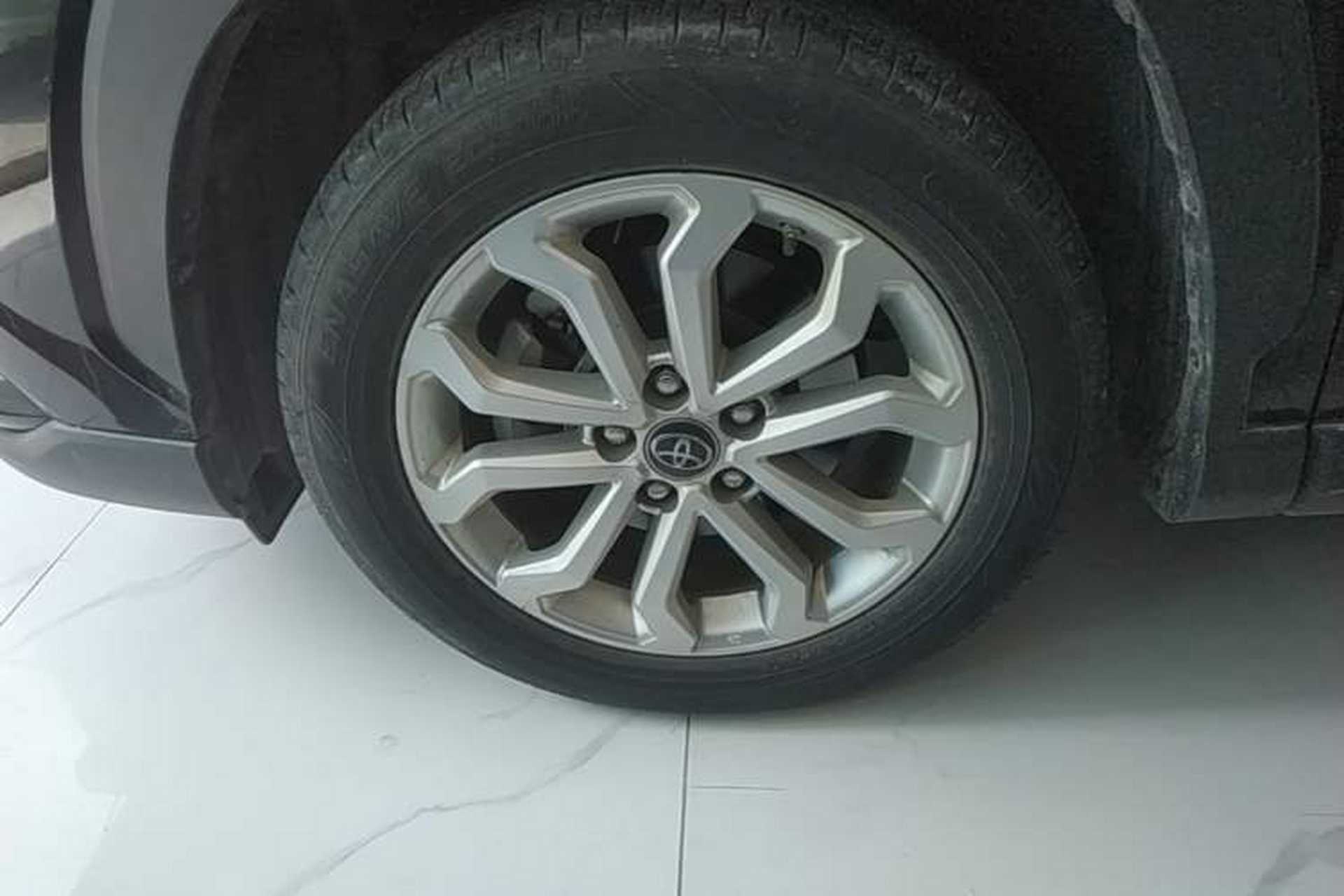 Used Toyota FRONTLANDER 2023 2.0L CVT Elite Edition Left Front Wheel Hub
