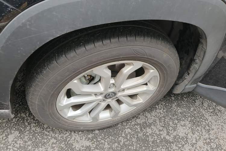 Used Toyota FRONTLANDER 2023 2.0L CVT Elite Edition Left Front Wheel Hub