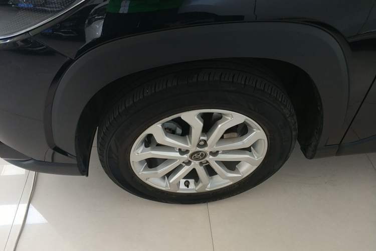 Used Toyota FRONTLANDER 2023 2.0L Smart Electric Hybrid Dual-Engine Leading Edition Left Front Wheel Hub
