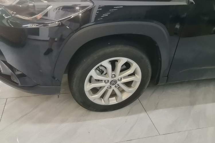 Used Toyota FRONTLANDER 2023 2.0L CVT Leading Edition Left Front Wheel Hub