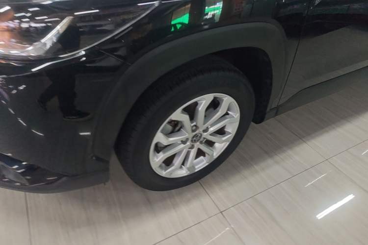 Used Toyota FRONTLANDER 2023 2.0L CVT Elite Edition Left Front Wheel Hub
