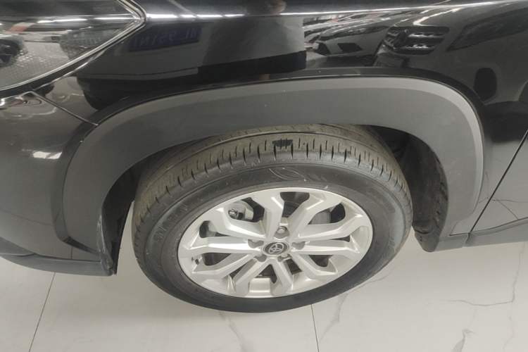 Used Toyota FRONTLANDER 2023 2.0L CVT Leading Edition Left Front Wheel Hub