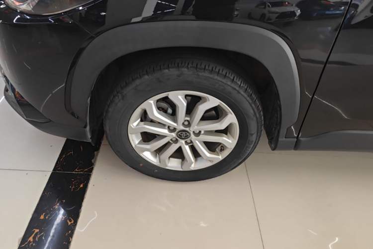 Used Toyota FRONTLANDER 2023 2.0L CVT Leading Edition Left Front Wheel Hub