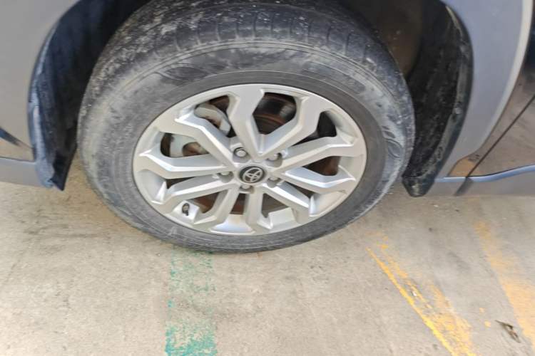 Used Toyota FRONTLANDER 2023 2.0L Smart Electric Hybrid Dual-Engine Leading Edition Left Front Wheel Hub