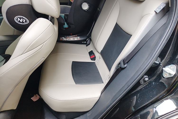 Used Toyota FRONTLANDER 2023 2.0L Smart Electric Hybrid Dual-Engine Luxury Edition Left Rear Seat