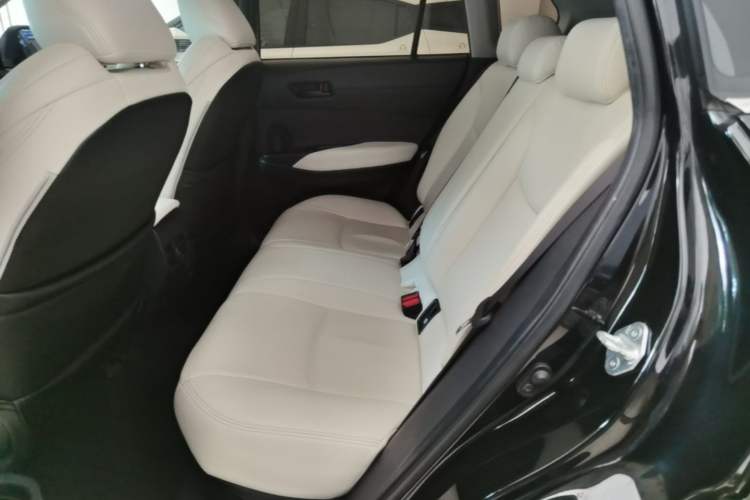 Used Toyota FRONTLANDER 2023 2.0L Smart Electric Hybrid Dual-Engine Leading Edition Left Rear Seat