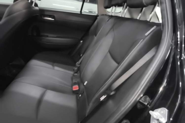 Used Toyota FRONTLANDER 2023 2.0L Smart Electric Hybrid Dual-Engine Luxury Edition Left Rear Seat