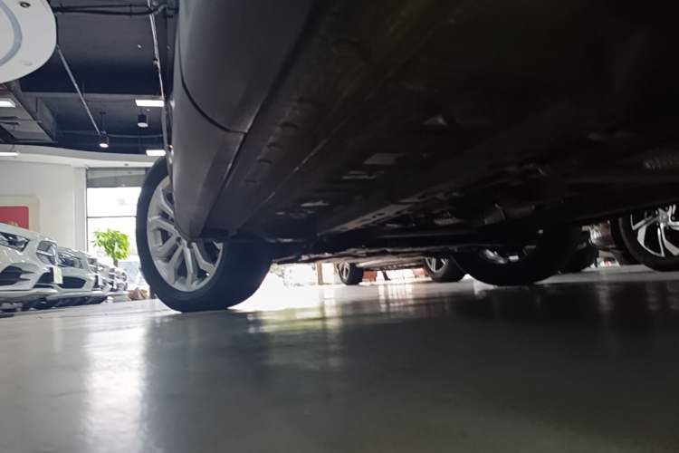 Used Toyota FRONTLANDER 2023 2.0L CVT Elite Edition Left Side Sill