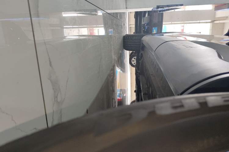 Used Toyota FRONTLANDER 2023 2.0L CVT Elite Edition Left Side Sill