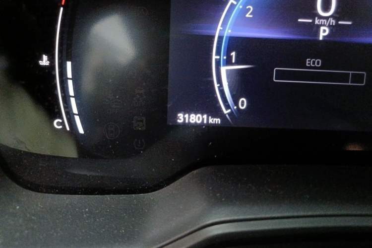 Used Toyota FRONTLANDER 2023 2.0L CVT Elite Edition Odometer Close Up