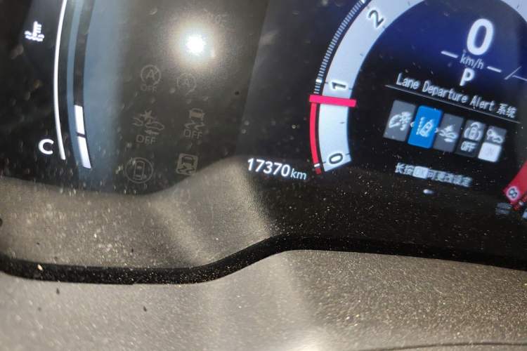 Used Toyota FRONTLANDER 2023 2.0L CVT Leading Edition Odometer Close Up
