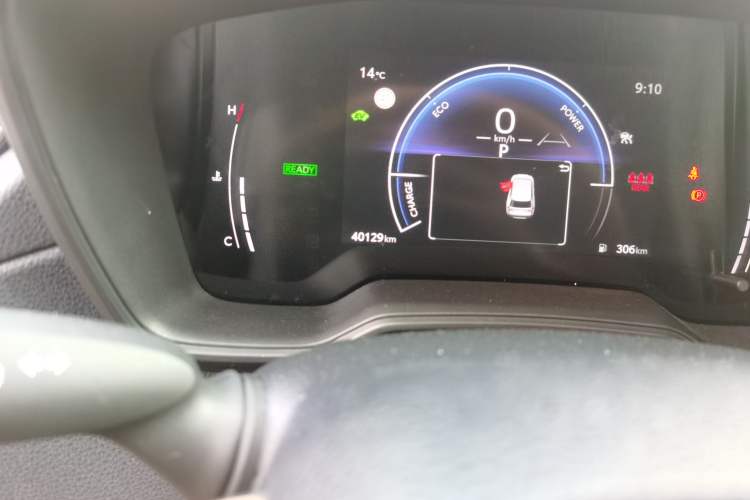 Used Toyota FRONTLANDER 2023 2.0L Smart Electric Hybrid Dual-Engine Leading Edition Odometer Close Up
