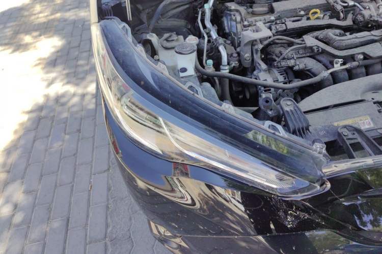 Used Toyota FRONTLANDER 2023 2.0L CVT Leading Edition Right Front Headlight