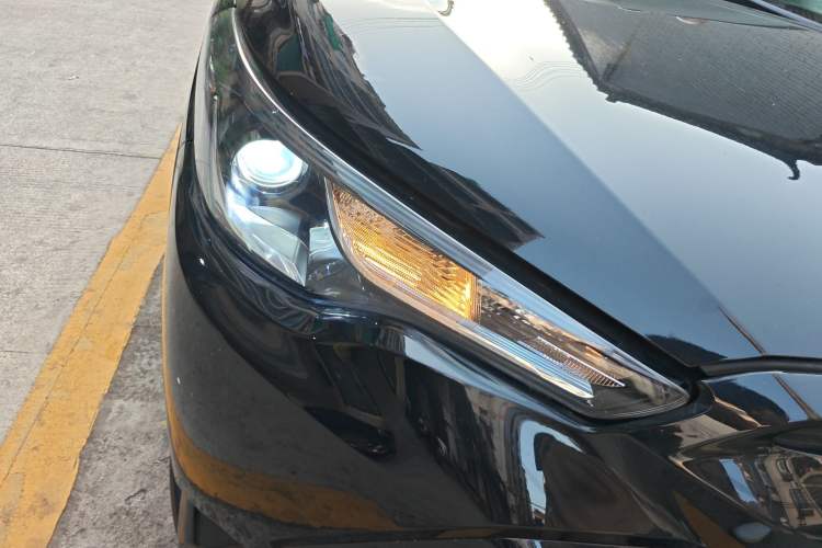 Used Toyota FRONTLANDER 2023 2.0L Smart Electric Hybrid Dual-Engine Leading Edition Right Front Headlight