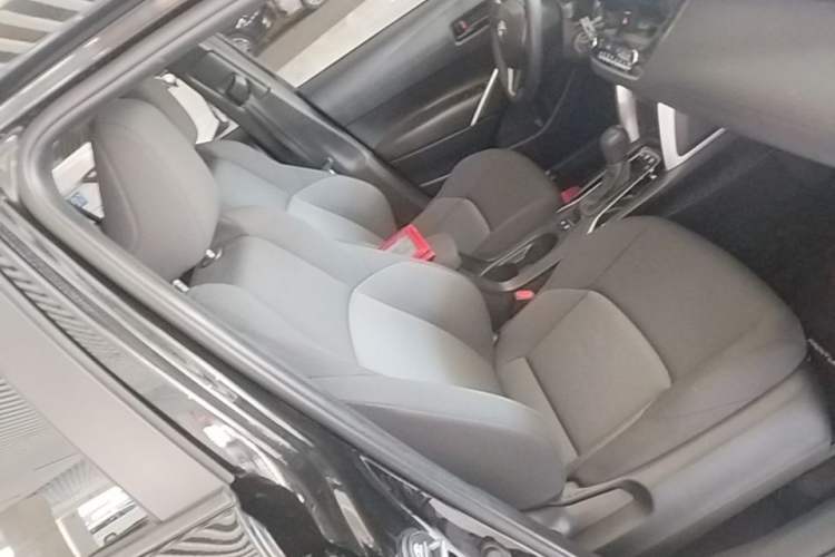 Used Toyota FRONTLANDER 2023 2.0L CVT Elite Edition Right Front Seat