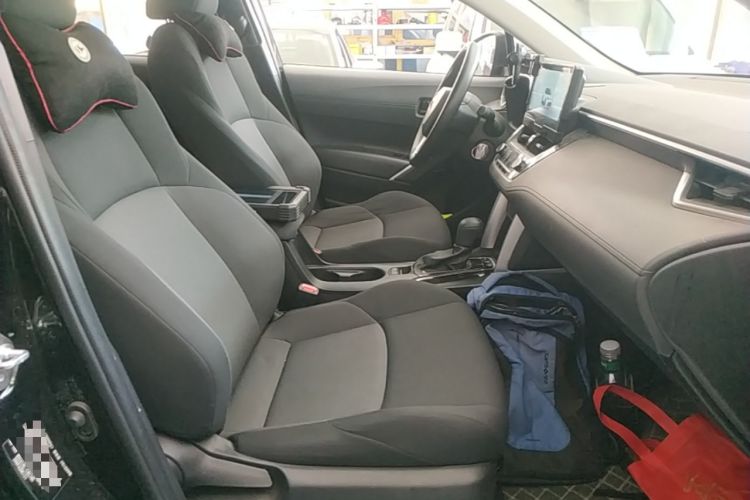Used Toyota FRONTLANDER 2023 2.0L CVT Elite Edition Right Front Seat