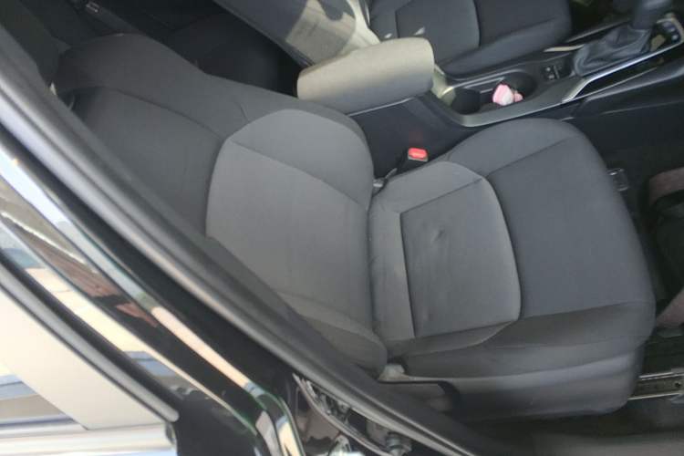 Used Toyota FRONTLANDER 2023 2.0L Smart Electric Hybrid Dual-Engine Leading Edition Right Front Seat
