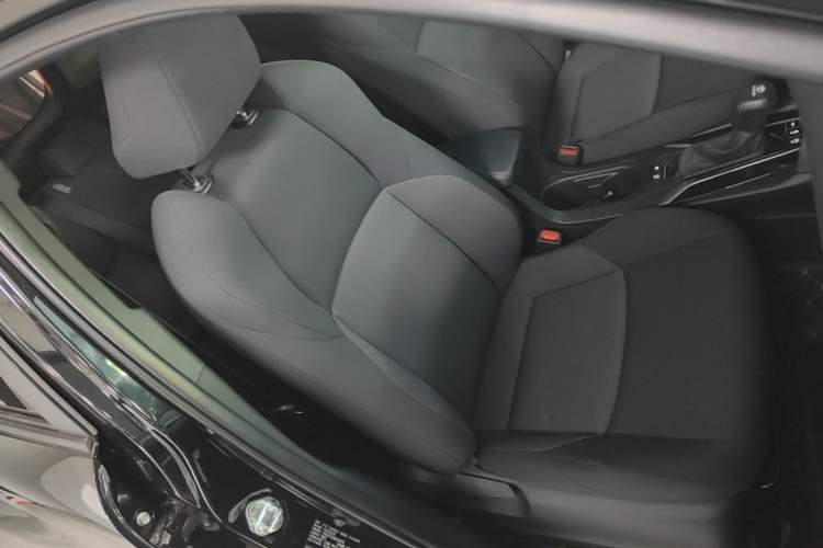 Used Toyota FRONTLANDER 2023 2.0L CVT Elite Edition Right Front Seat
