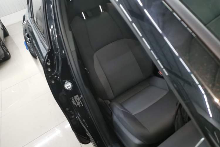 Used Toyota FRONTLANDER 2023 2.0L CVT Leading Edition Right Front Seat