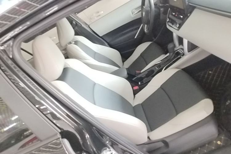 Used Toyota FRONTLANDER 2023 2.0L Smart Electric Hybrid Dual-Engine Luxury Edition Right Front Seat