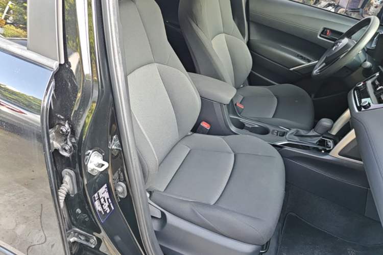 Used Toyota FRONTLANDER 2023 2.0L CVT Leading Edition Right Front Seat