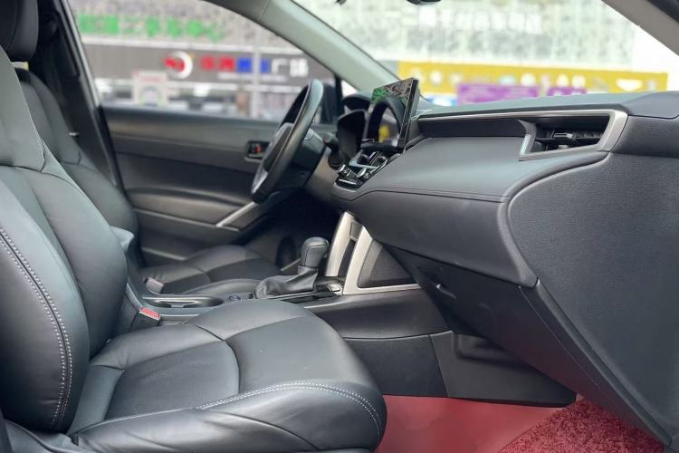 Used Toyota FRONTLANDER 2023 2.0L CVT Leading Edition Right Front Seat