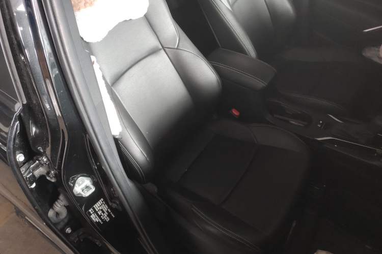 Used Toyota FRONTLANDER 2023 2.0L Smart Electric Hybrid Dual-Engine Leading Edition Right Front Seat