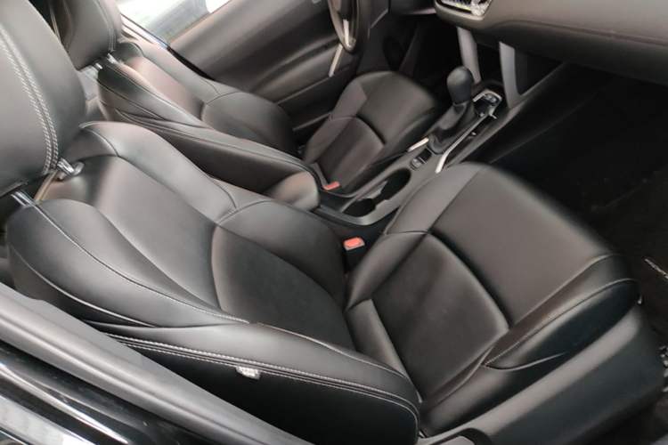 Used Toyota FRONTLANDER 2023 2.0L CVT Leading Edition Right Front Seat