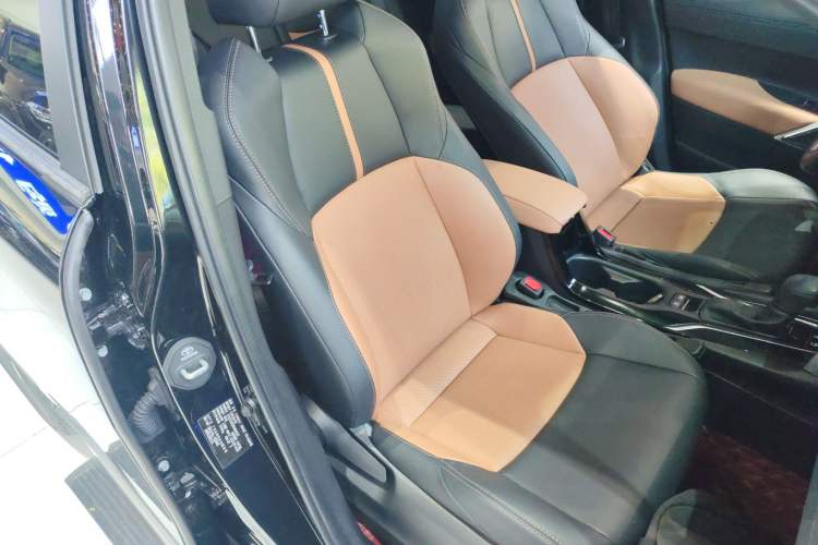 Used Toyota FRONTLANDER 2023 2.0L CVT Sport Edition Right Front Seat