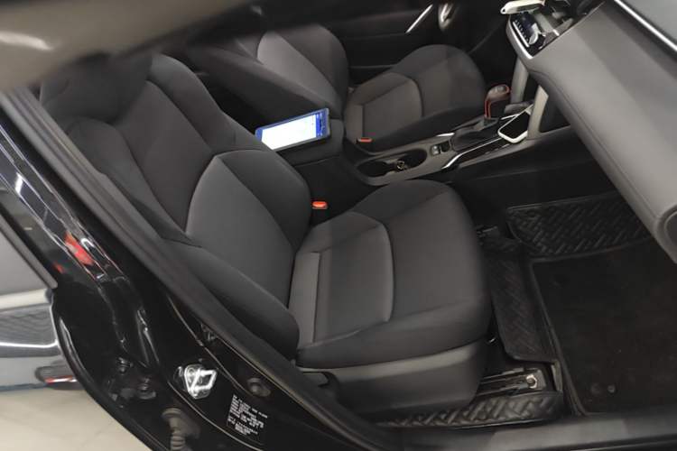 Used Toyota FRONTLANDER 2023 2.0L CVT Leading Edition Right Front Seat