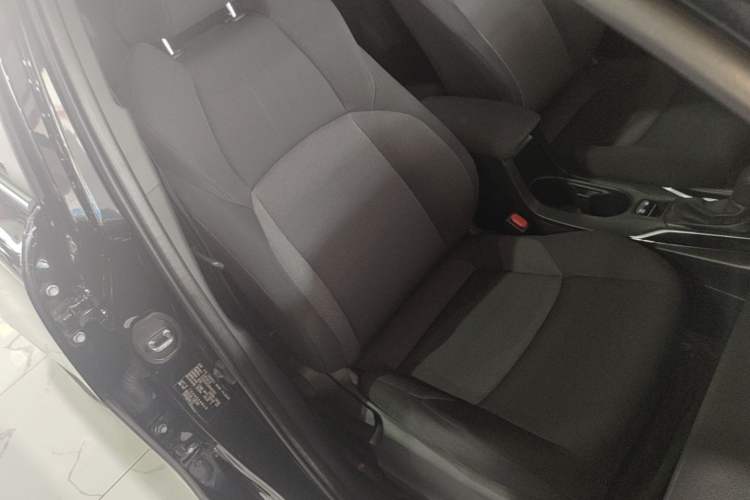 Used Toyota FRONTLANDER 2023 2.0L CVT Elite Edition Right Front Seat