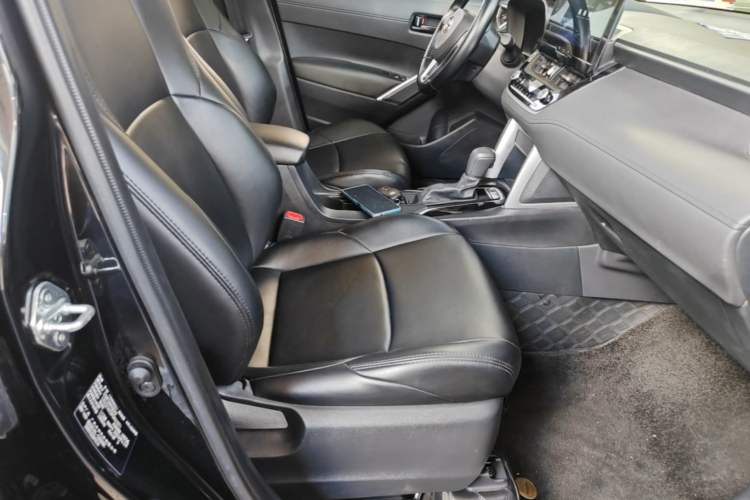 Used Toyota FRONTLANDER 2023 2.0L Smart Electric Hybrid Dual-Engine Leading Edition Right Front Seat