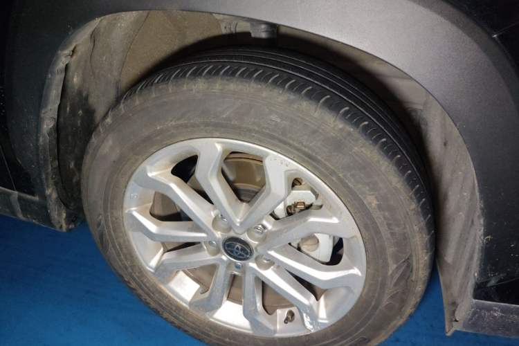Used Toyota FRONTLANDER 2023 2.0L Smart Electric Hybrid Dual-Engine Leading Edition Right Front Wheel Hub