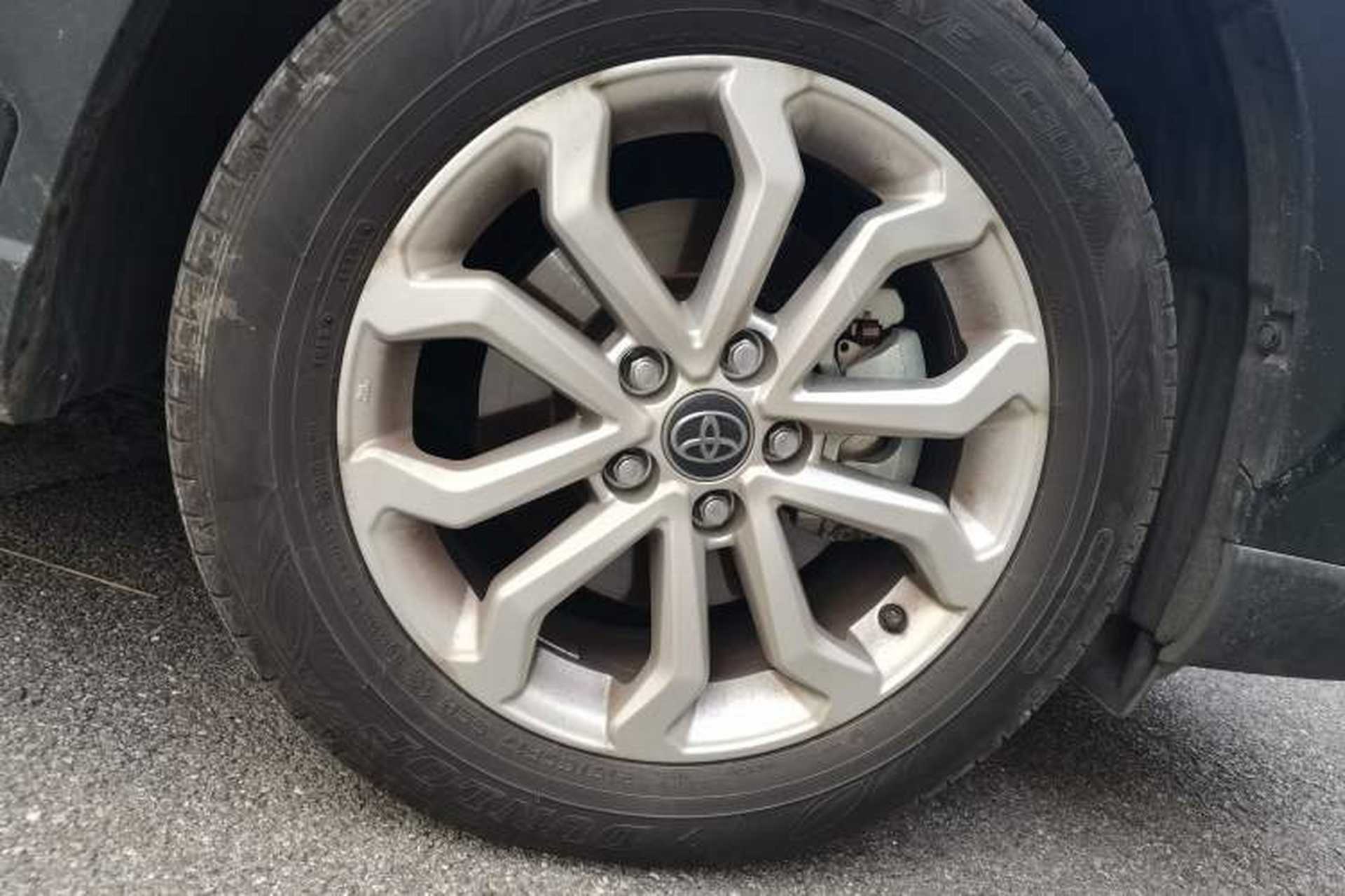 Used Toyota FRONTLANDER 2023 2.0L Smart Electric Hybrid Dual-Engine Leading Edition Right Front Wheel Hub
