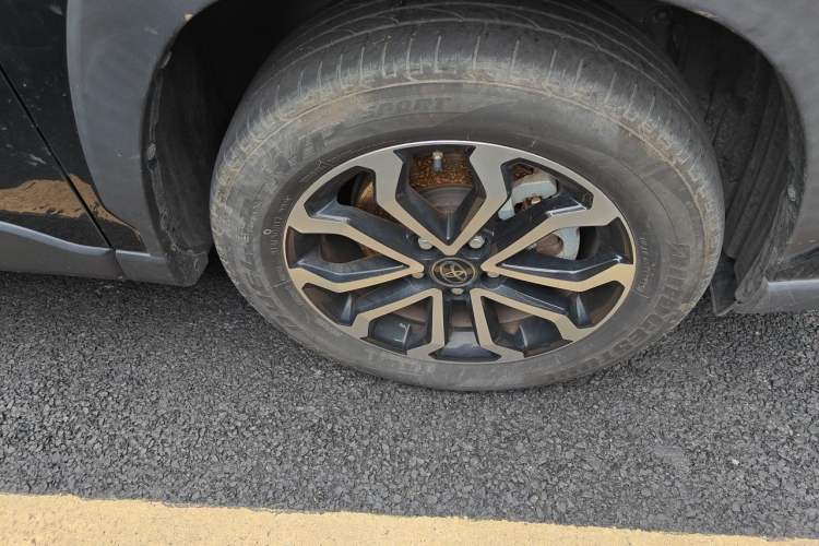 Used Toyota FRONTLANDER 2023 2.0L CVT Luxury Edition Right Front Wheel Hub