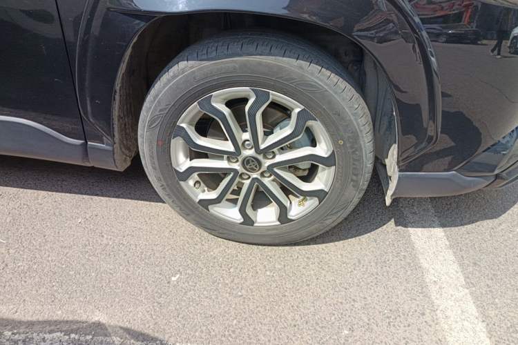 Used Toyota FRONTLANDER 2023 2.0L CVT Elite Edition Right Front Wheel Hub