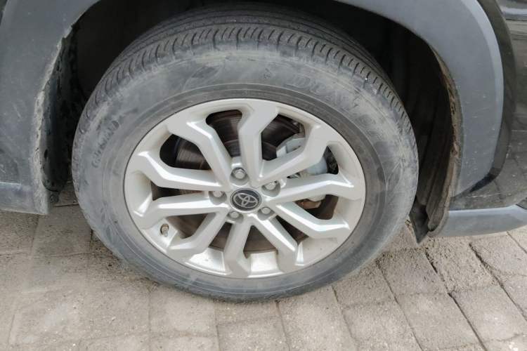 Used Toyota FRONTLANDER 2023 2.0L Smart Electric Hybrid Dual-Engine Leading Edition Right Front Wheel Hub