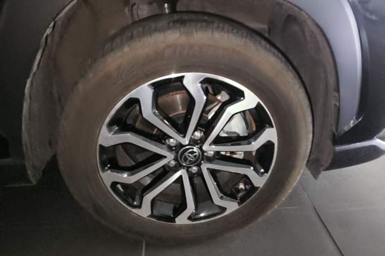 Used Toyota FRONTLANDER 2023 2.0L CVT Luxury Edition Right Front Wheel Hub