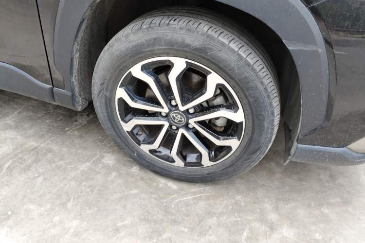 Used Toyota FRONTLANDER 2023 2.0L Smart Electric Hybrid Dual-Engine Luxury Edition Right Front Wheel Hub