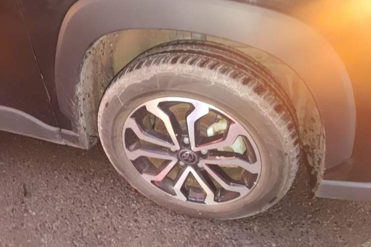 Used Toyota FRONTLANDER 2023 2.0L Smart Electric Hybrid Dual-Engine Luxury Edition Right Front Wheel Hub
