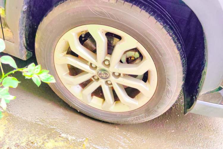 Used Toyota FRONTLANDER 2023 2.0L CVT Elite Edition Right Front Wheel Hub