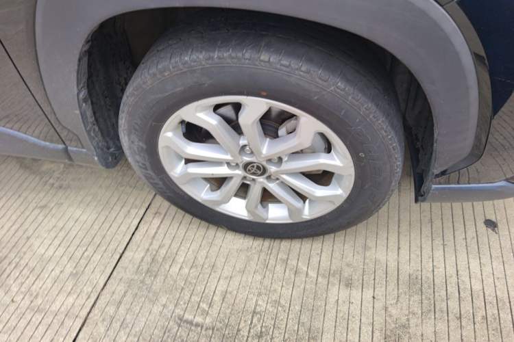 Used Toyota FRONTLANDER 2023 2.0L CVT Elite Edition Right Front Wheel Hub