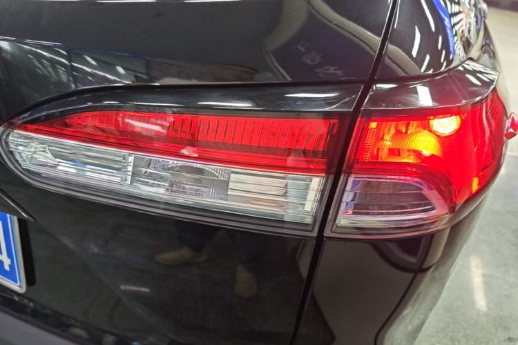 Used Toyota FRONTLANDER 2023 2.0L CVT Elite Edition Right Rear Taillight