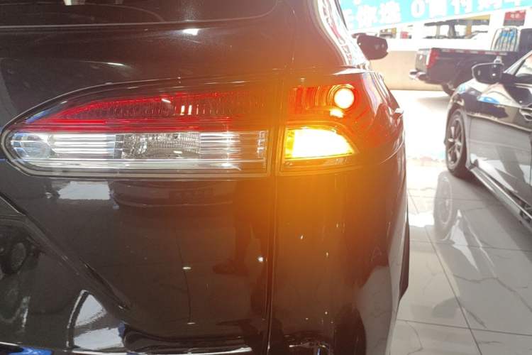 Used Toyota FRONTLANDER 2023 2.0L CVT Elite Edition Right Rear Taillight