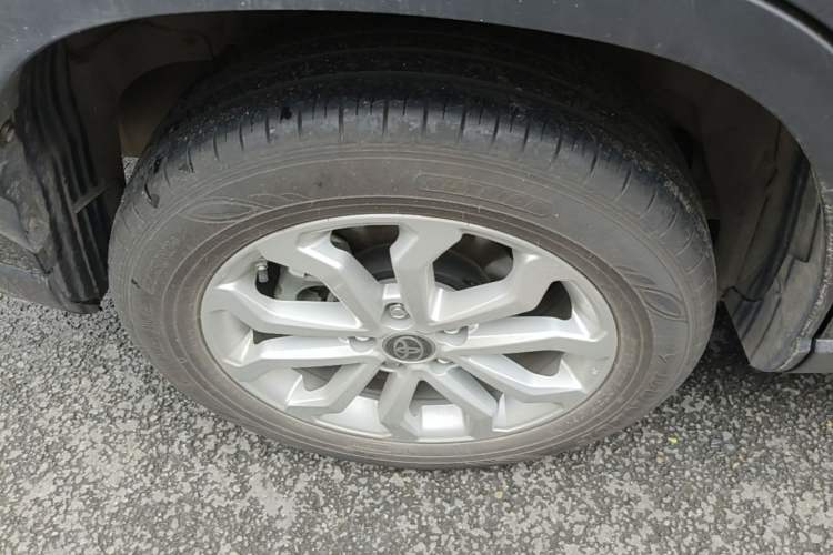 Used Toyota FRONTLANDER 2023 2.0L CVT Elite Edition Right Rear Wheel Hub
