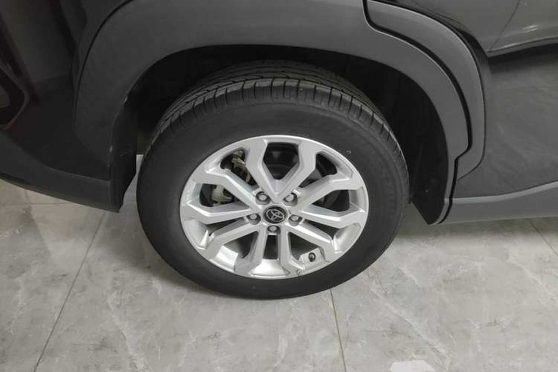 Used Toyota FRONTLANDER 2023 2.0L CVT Elite Edition Right Rear Wheel Hub