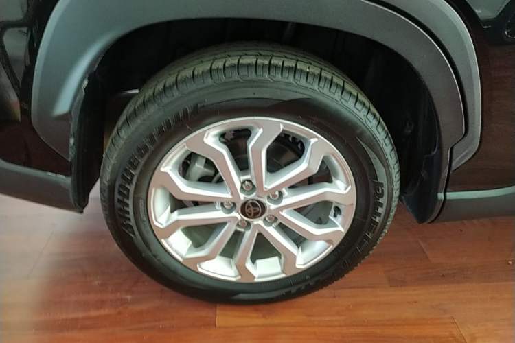 Used Toyota FRONTLANDER 2023 2.0L CVT Leading Edition Right Rear Wheel Hub