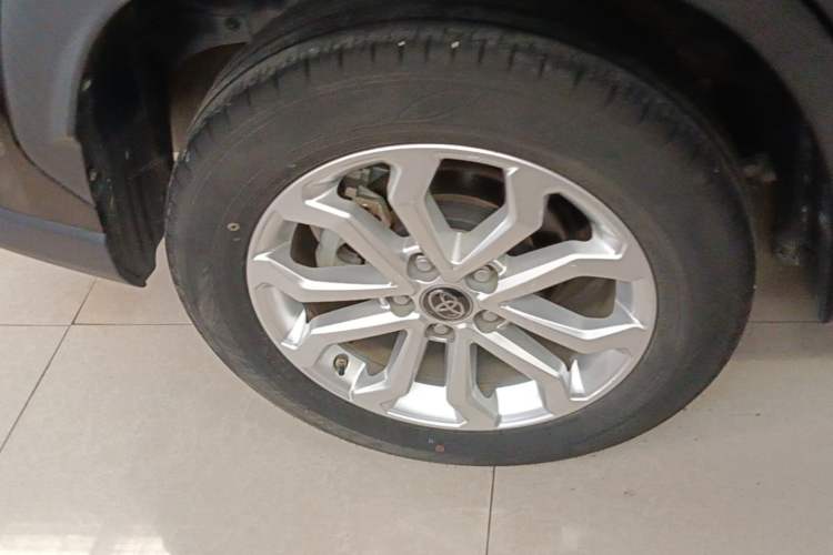 Used Toyota FRONTLANDER 2023 2.0L CVT Leading Edition Right Rear Wheel Hub