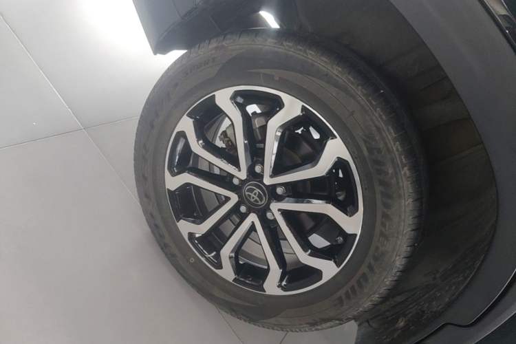 Used Toyota FRONTLANDER 2023 2.0L CVT Luxury Edition Right Rear Wheel Hub